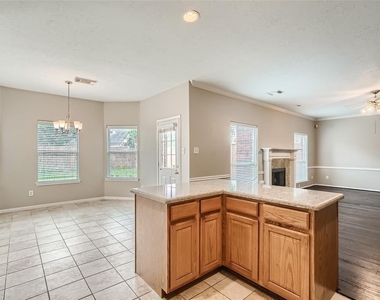 3810 Breaker Court - Photo Thumbnail 12