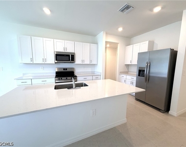4062 San Felice Lane - Photo Thumbnail 5