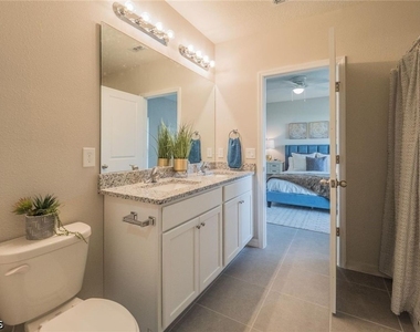 467 Ne 1st Avenue - Photo Thumbnail 20
