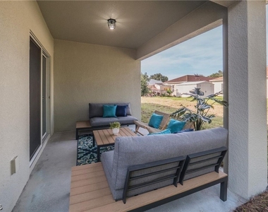 467 Ne 1st Avenue - Photo Thumbnail 23