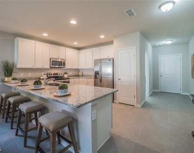 467 Ne 1st Avenue - Photo Thumbnail 6