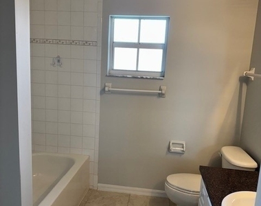 1401 Sw 1st Place - Photo Thumbnail 20