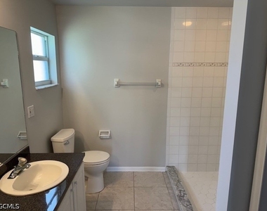 1401 Sw 1st Place - Photo Thumbnail 14