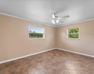 1290 Barrett Road - Photo Thumbnail 10