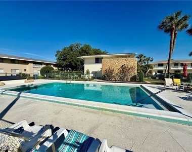 343 Joel Boulevard - Photo Thumbnail 3