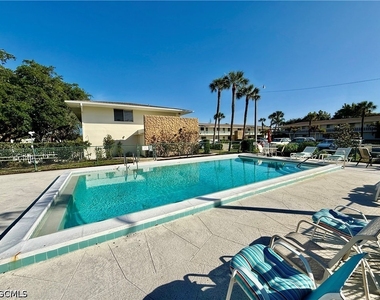 343 Joel Boulevard - Photo Thumbnail 2