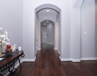 23311 Preserve View Circle - Photo Thumbnail 8