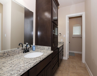 23311 Preserve View Circle - Photo Thumbnail 36