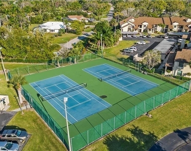 8565 Charter Club Circle - Photo Thumbnail 33