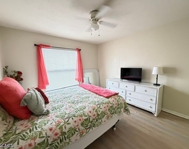 4703 Se 17 Place - Photo Thumbnail 22