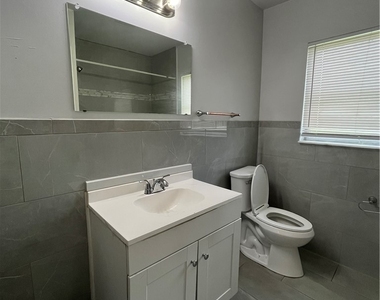 2031 Maravilla Circle - Photo Thumbnail 13