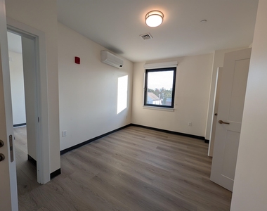 55 North Main - Photo Thumbnail 15
