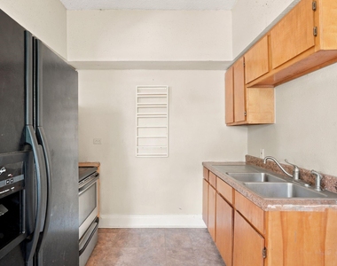 105 League Street - Photo Thumbnail 9