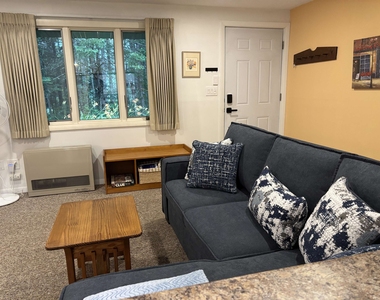 18 Windsor Hill - Photo Thumbnail 6