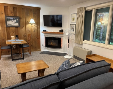 18 Windsor Hill - Photo Thumbnail 1