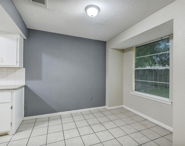 19334 Wood Village Lane - Photo Thumbnail 13