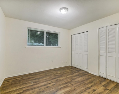 19334 Wood Village Lane - Photo Thumbnail 25