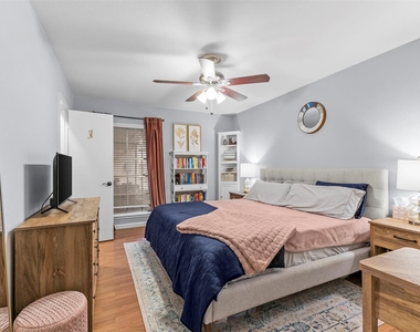 7801 Shoal Creek Blvd - Photo Thumbnail 13