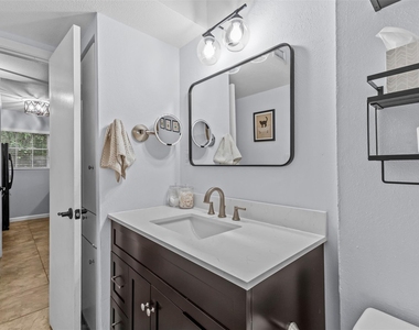 7801 Shoal Creek Blvd - Photo Thumbnail 18
