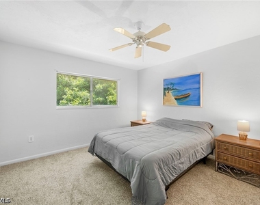849 Palm View Drive - Photo Thumbnail 17
