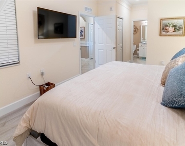 9596 Trevi Court - Photo Thumbnail 14