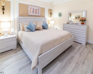 9596 Trevi Court - Photo Thumbnail 12