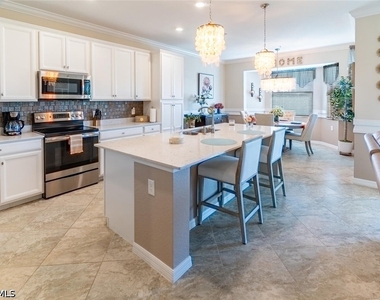 9596 Trevi Court - Photo Thumbnail 4