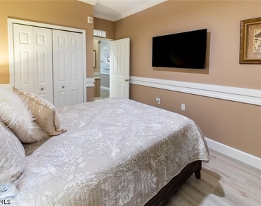 9596 Trevi Court - Photo Thumbnail 18