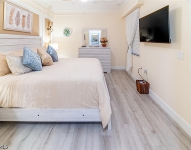 9596 Trevi Court - Photo Thumbnail 13