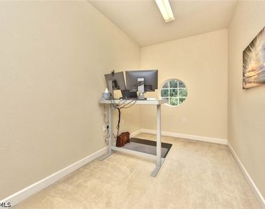 9657 Cypress Hammock Circle - Photo Thumbnail 32