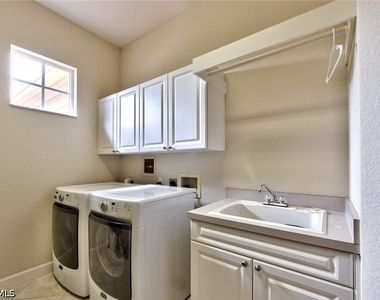 9657 Cypress Hammock Circle - Photo Thumbnail 33