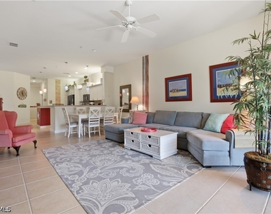 8601 Piazza Del Lago Circle - Photo Thumbnail 2