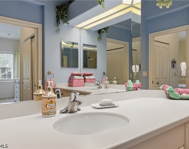 8601 Piazza Del Lago Circle - Photo Thumbnail 12