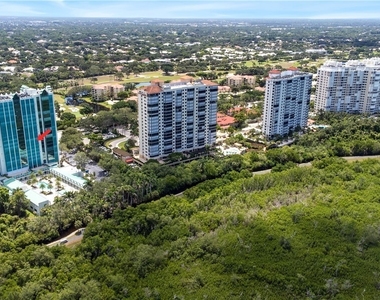 7515 Pelican Bay Boulevard - Photo Thumbnail 45
