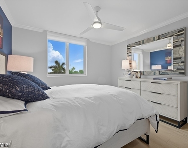 7515 Pelican Bay Boulevard - Photo Thumbnail 21