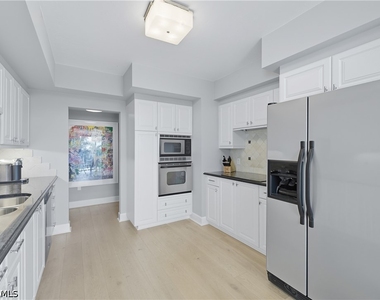 7515 Pelican Bay Boulevard - Photo Thumbnail 16