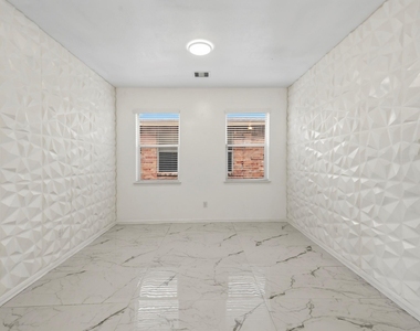 21635 Alta Peak Way - Photo Thumbnail 7