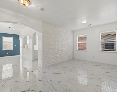 21635 Alta Peak Way - Photo Thumbnail 13