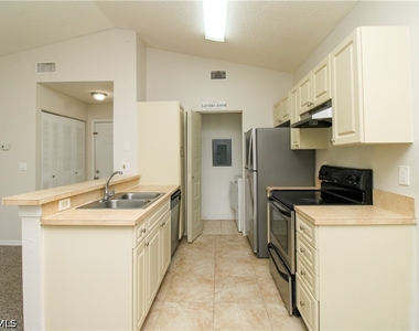 2214 Arbour Walk Circle - Photo Thumbnail 15