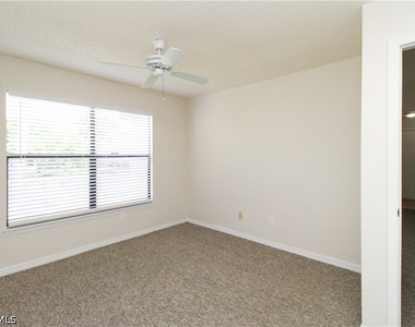2214 Arbour Walk Circle - Photo Thumbnail 21