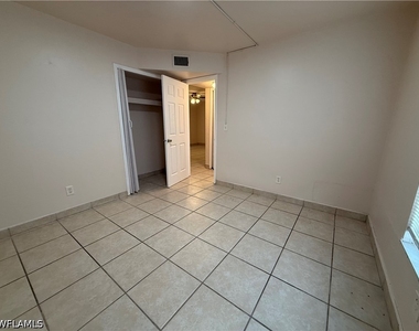 3950 Lora Street - Photo Thumbnail 4