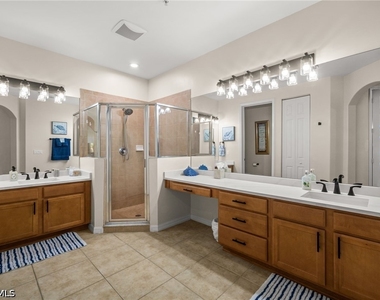 15121 Laguna Drive - Photo Thumbnail 18