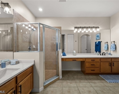 15121 Laguna Drive - Photo Thumbnail 19