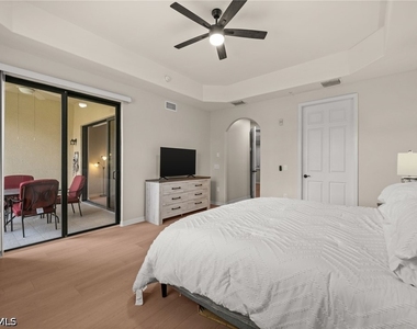 15121 Laguna Drive - Photo Thumbnail 16