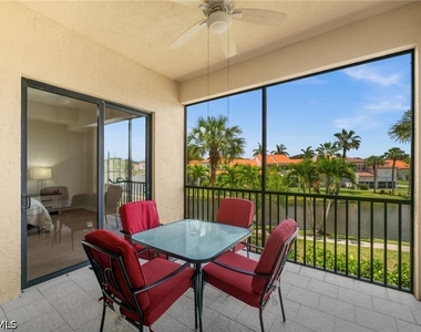 15121 Laguna Drive - Photo Thumbnail 5
