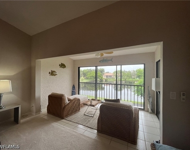 513 Lake Louise Circle - Photo Thumbnail 6