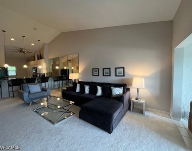 513 Lake Louise Circle - Photo Thumbnail 5