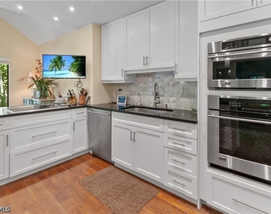 1313 Solana Road W - Photo Thumbnail 11