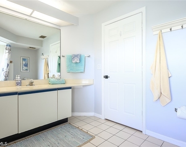 586 Beachwalk Circle - Photo Thumbnail 17