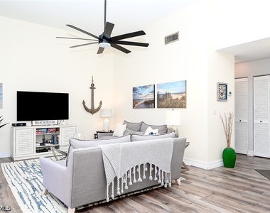 586 Beachwalk Circle - Photo Thumbnail 4
